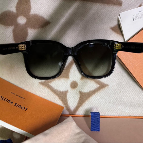LOUIS VUITTON Sunglasses My Monogram Cat Eye Smoke Gradient Z1729E - Picture 2 of 8